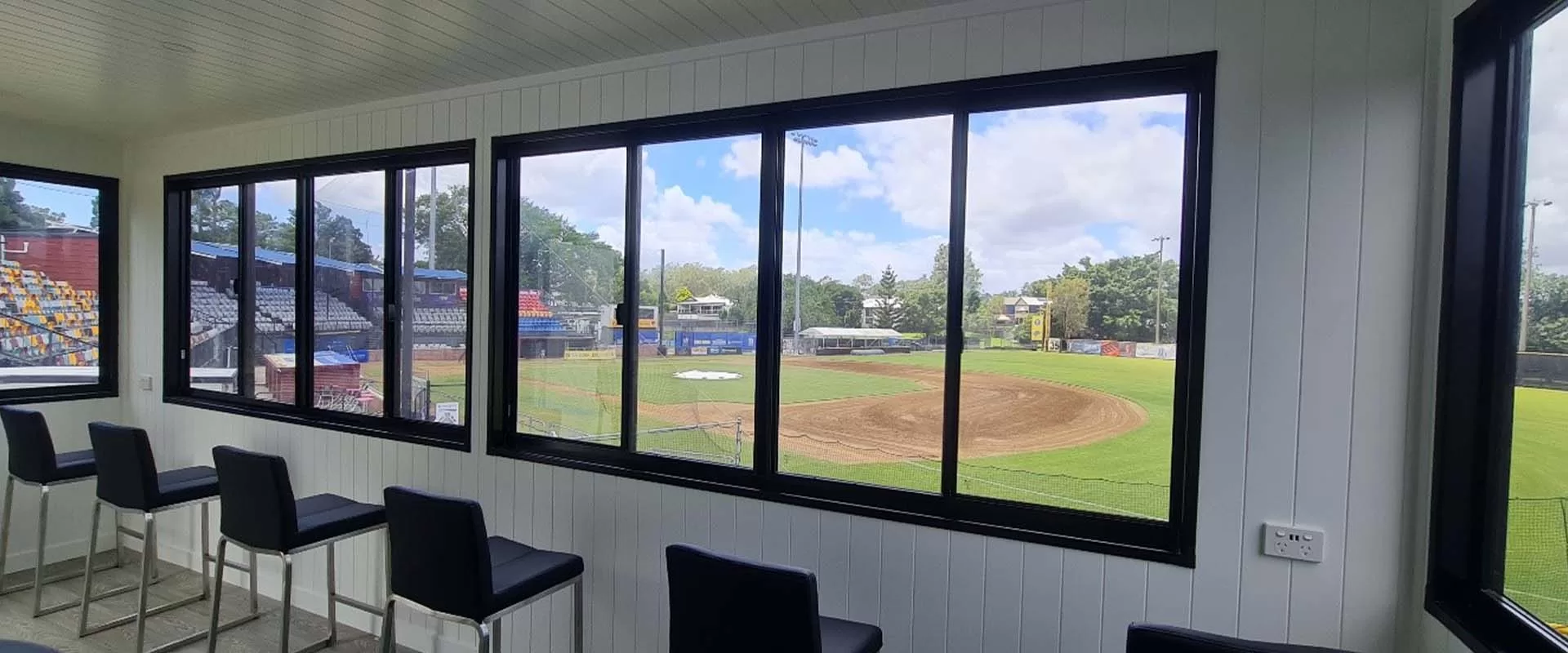 viewing box over pitch